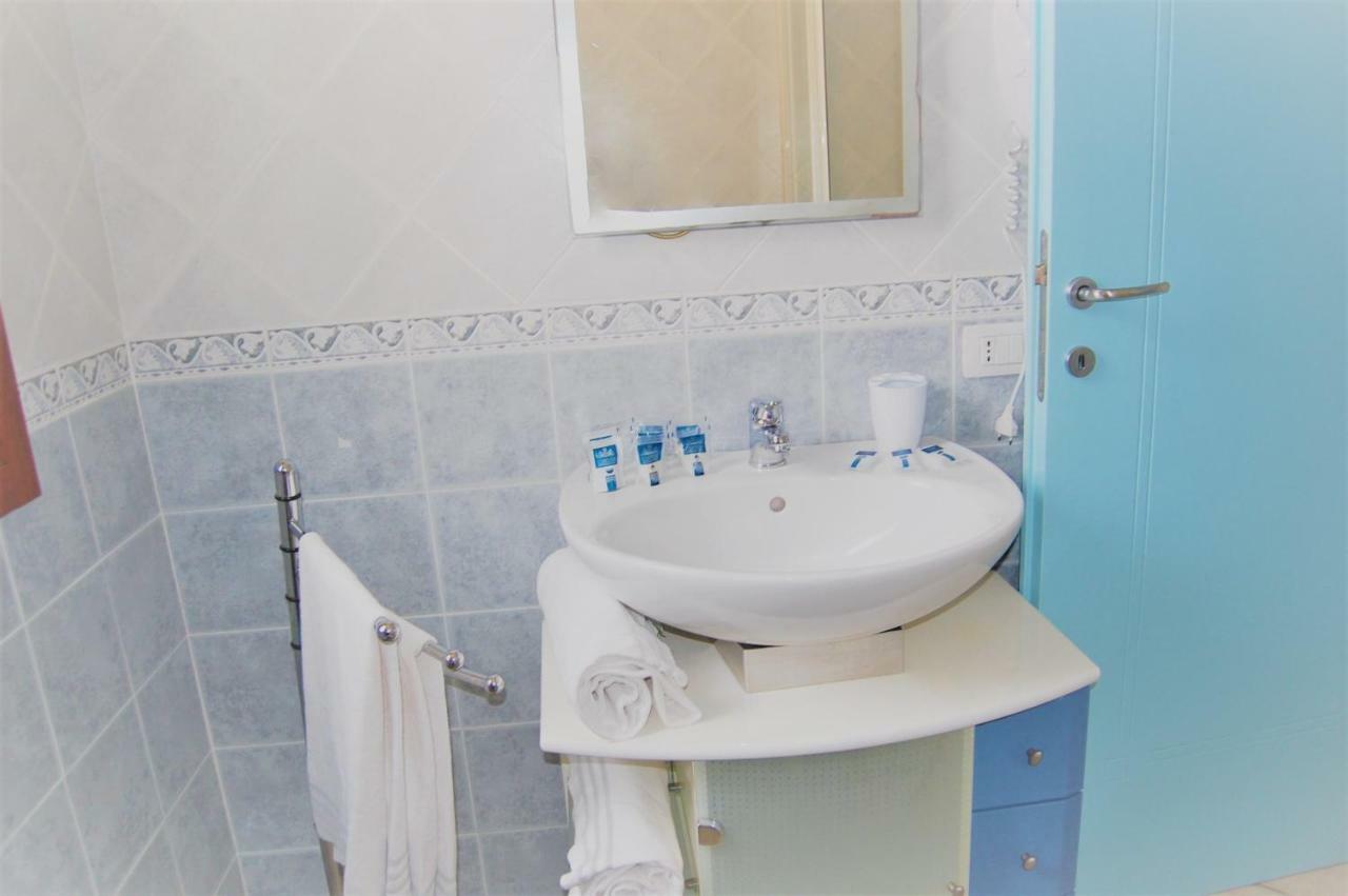 I Lentischi Aparthotel Villasimius Exterior foto